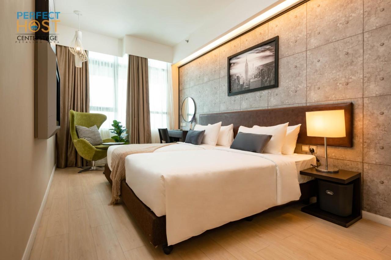 Отель Centrestage Petaling Jaya By Perfect Host Экстерьер фото Deluxe Room