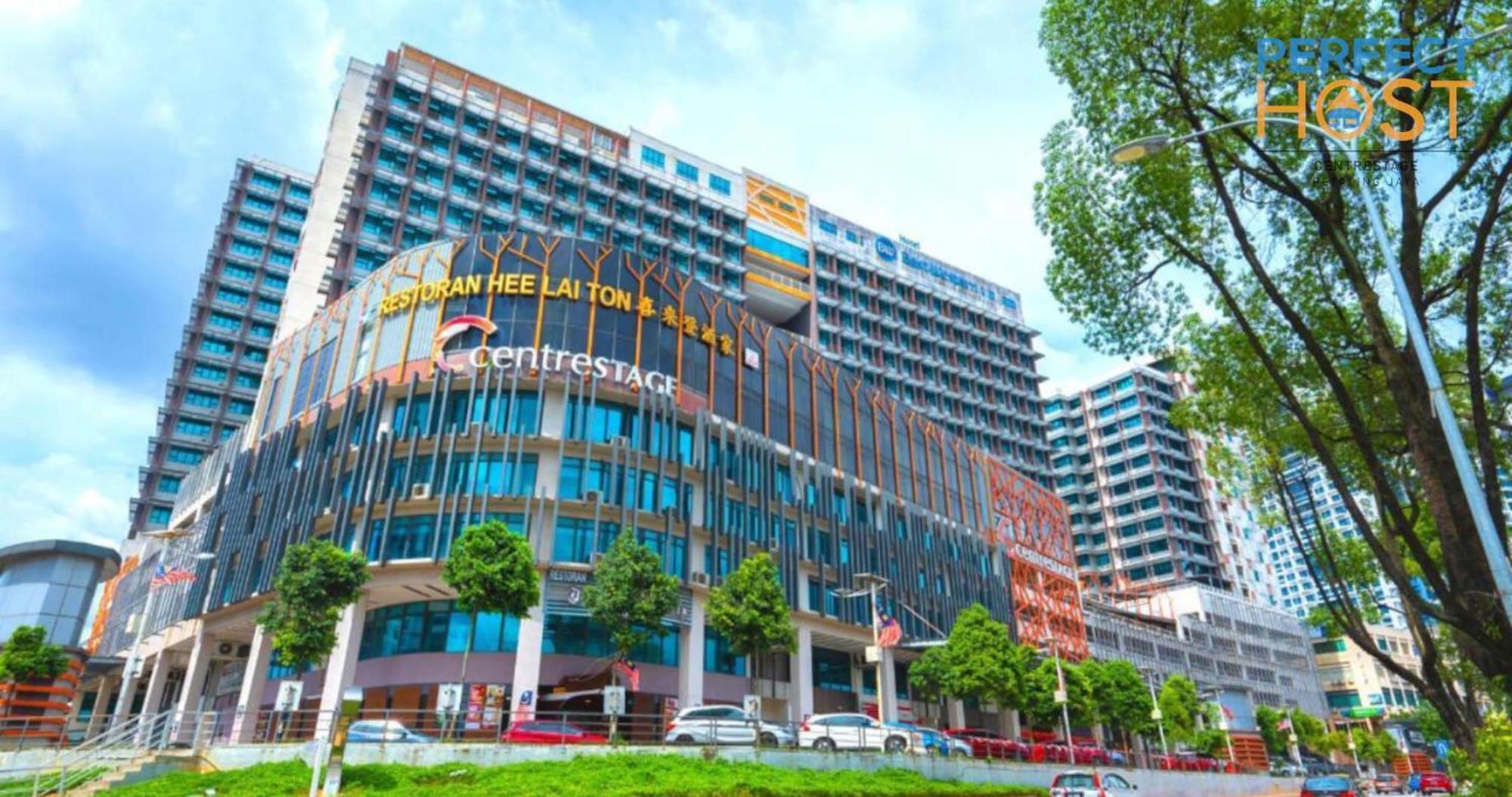 Отель Centrestage Petaling Jaya By Perfect Host Экстерьер фото The hotel in 2015
