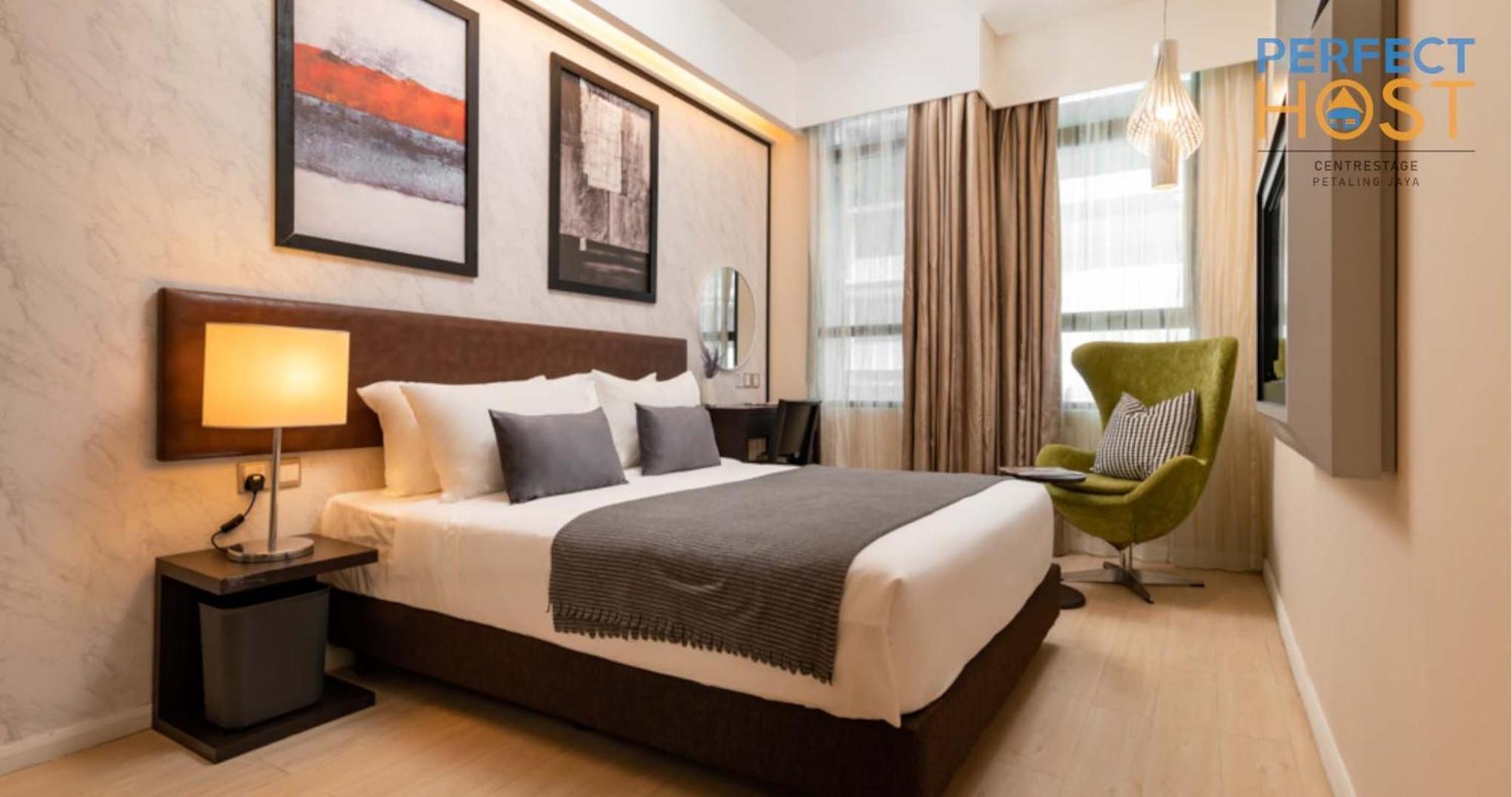 Отель Centrestage Petaling Jaya By Perfect Host Экстерьер фото Deluxe Room