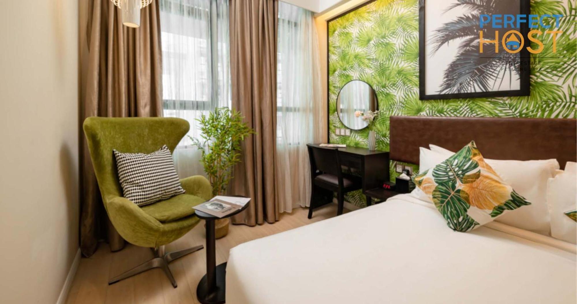 Отель Centrestage Petaling Jaya By Perfect Host Экстерьер фото Deluxe Room